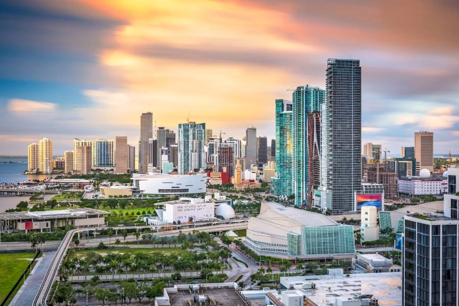 The Ultimate 7-Day Miami Itinerary: Best Things to Do, Beaches, Nightlife, Food and Hidden Gems